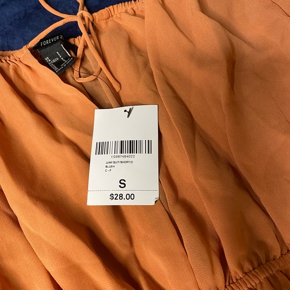 FOREVER 21 ROMPER - Picture 3 of 6